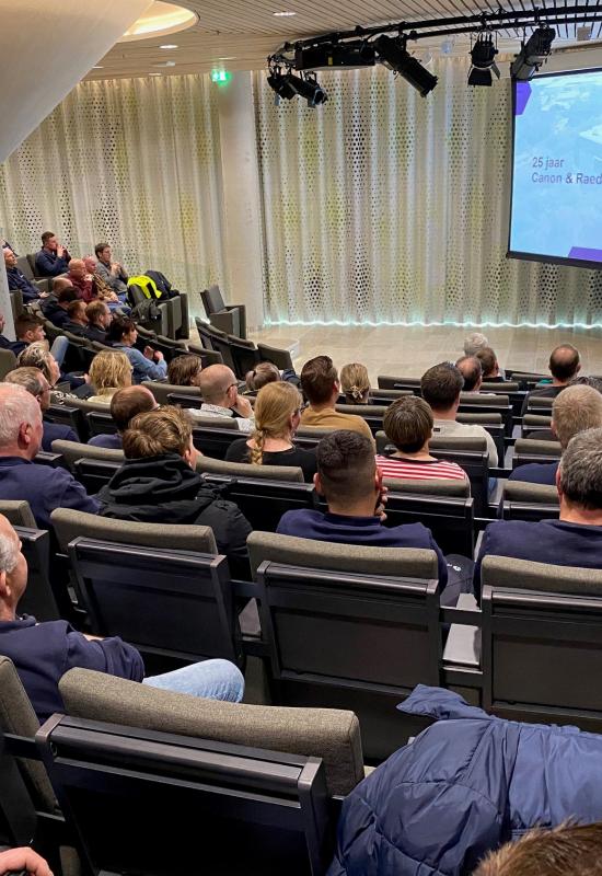 Bedrijfsbezoek Raedts aan Canon Production Printing